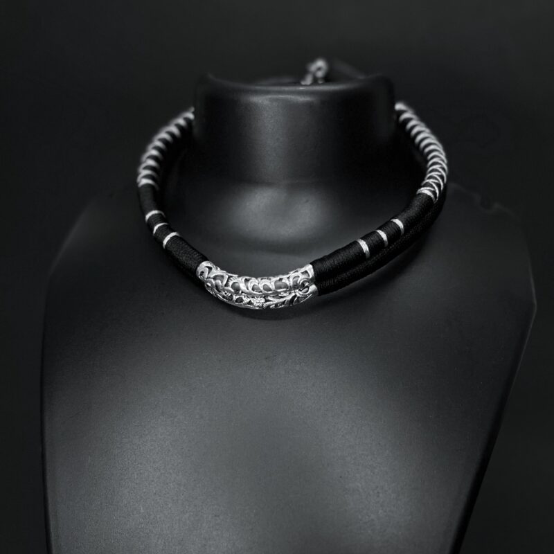 Eclipse Stack Neckpiece