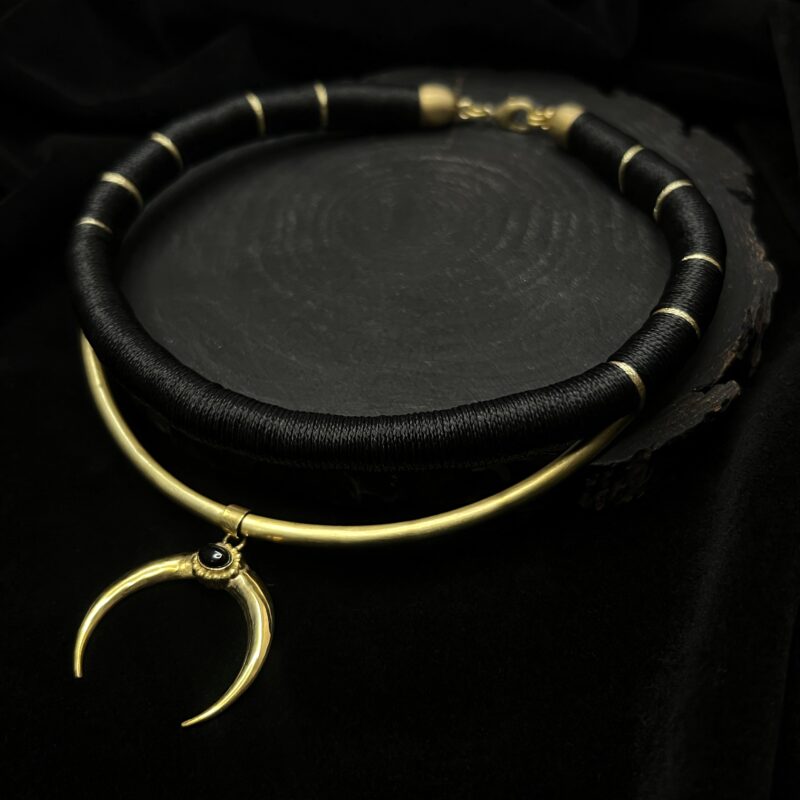 Crystalune Neckpiece